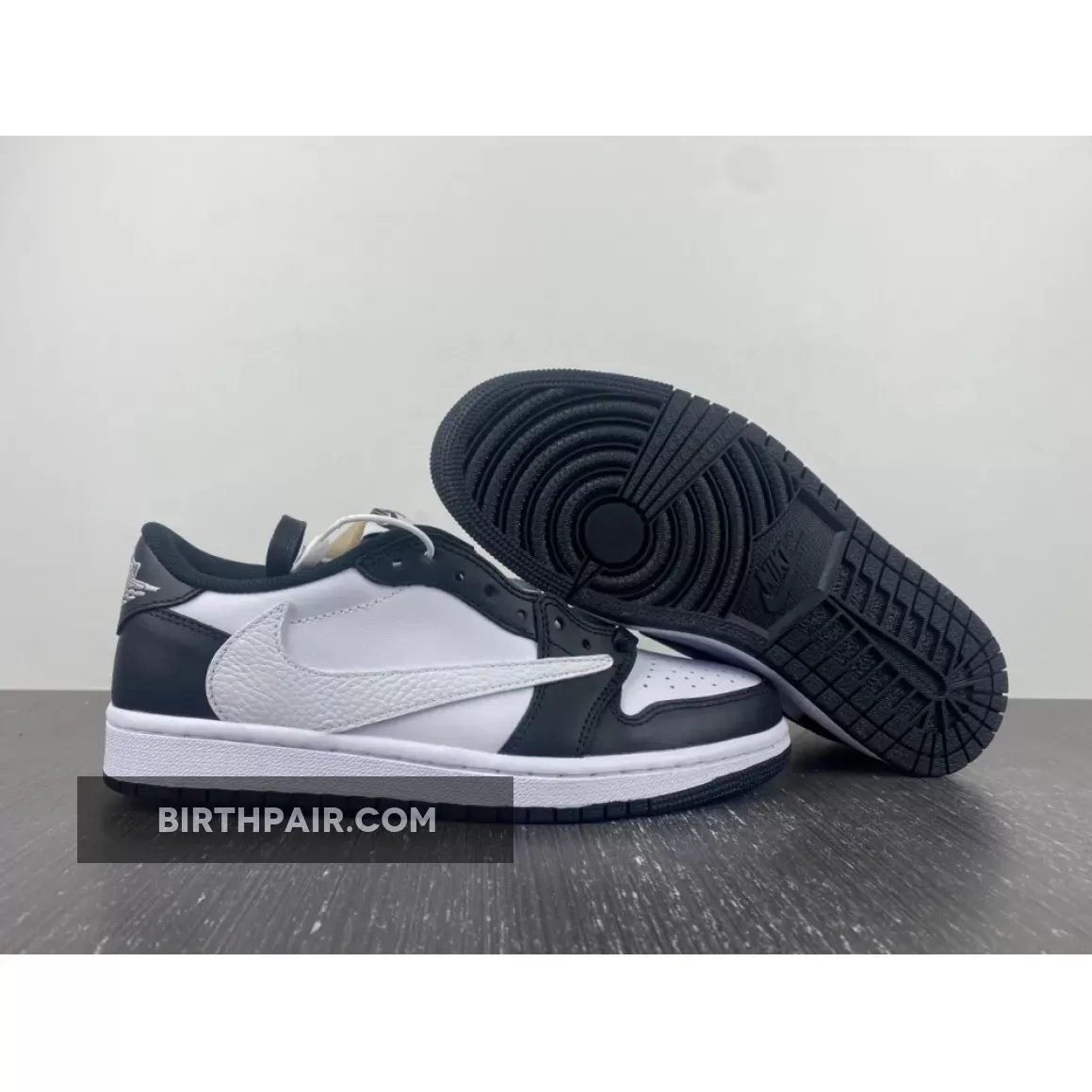 Travis Scott x Air Jordan 1 Low Black White / travis scott black and white