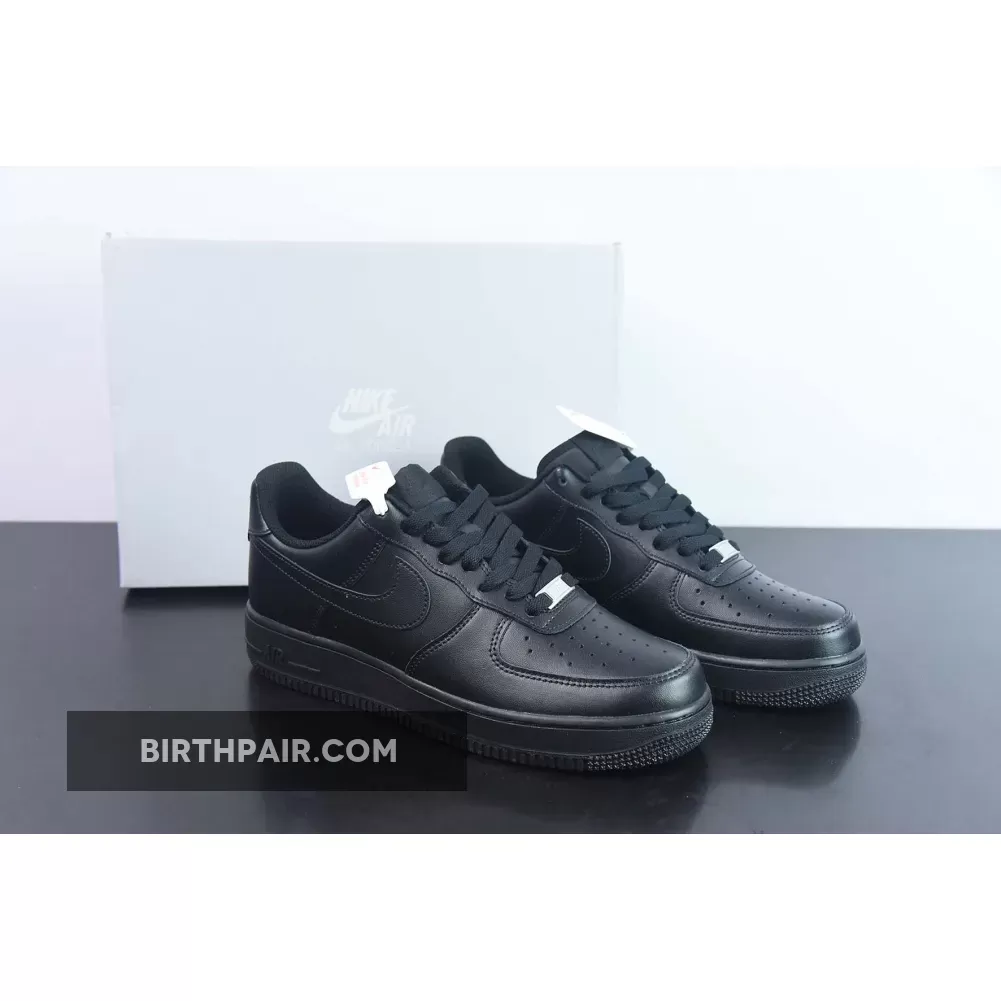 Nike Air Force 1 07 Triple Black CW2288-001 / black air force 1 size 7