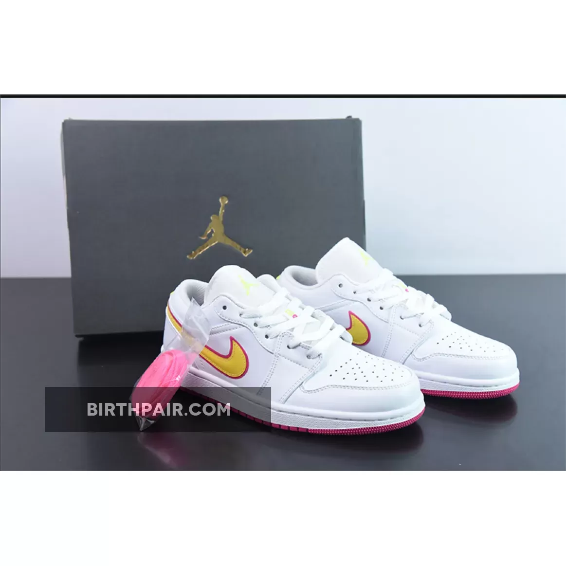 Air Jordan 1 Low GS White Yellow Pink CV4610-100 / jordan 1 yellow pink