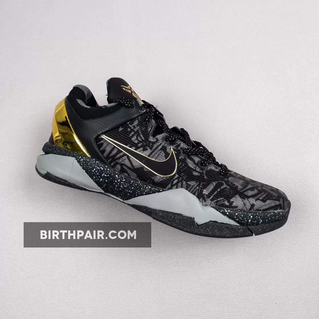 Prelude Kobe 7 Nike Kobe 7 System Prelude 'London' Cool Grey/Metallic Gold-Black