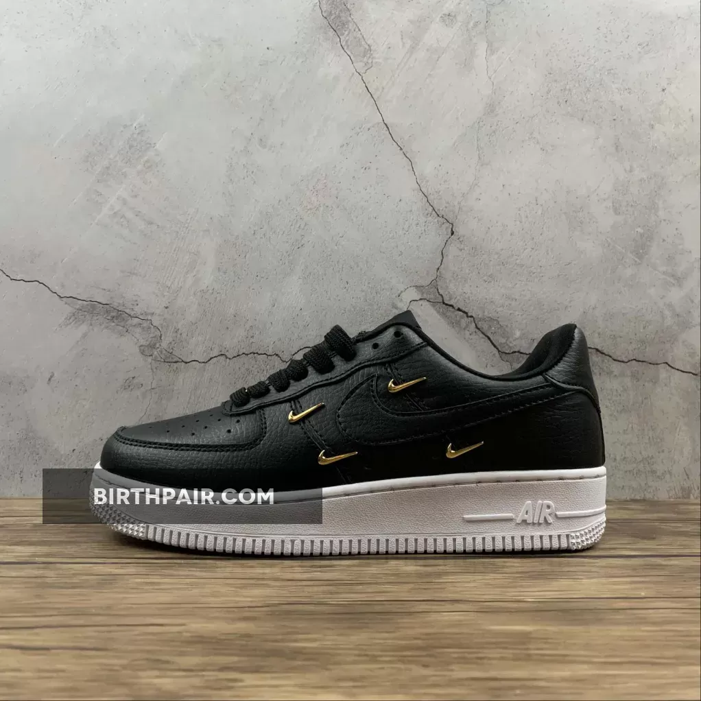 Nike Air Force 1 07 LX Black Metallic Gold CT1990-001