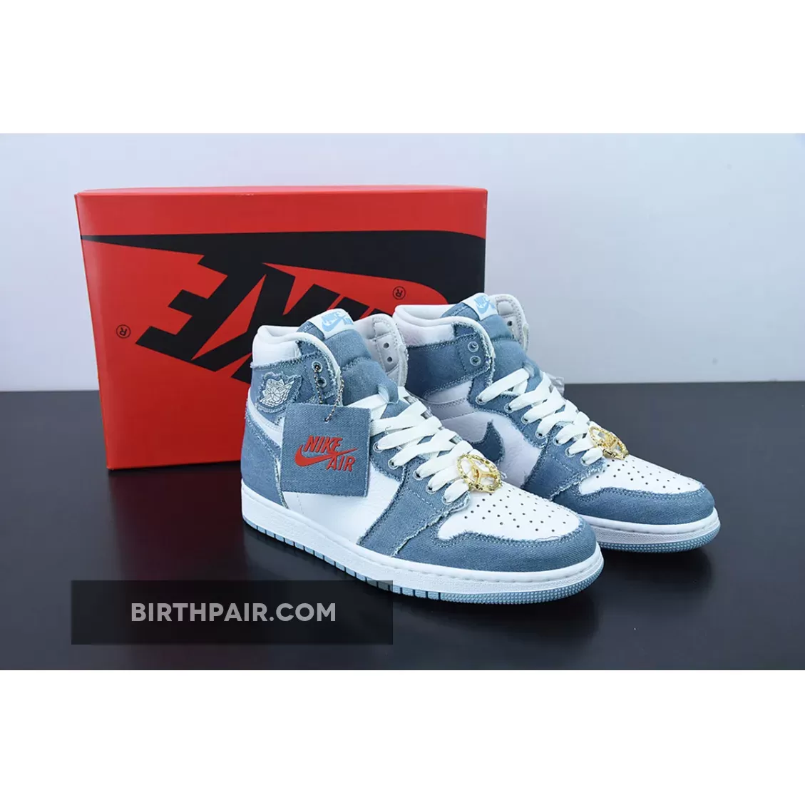 Denim Jordans 2022 / Air Jordan 1 High OG 'Denim' White/Worn Blue-Metallic Gold DM9036-104