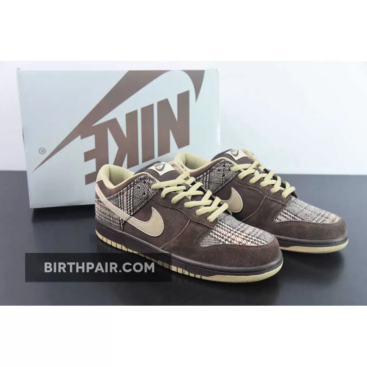 Nike SB Dunk Low "Tweed" Baroque Brown/Mushroom